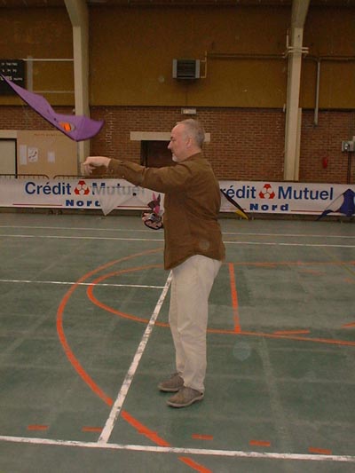 Et non Louis ne danse pas la macarena, mais révise son balelt