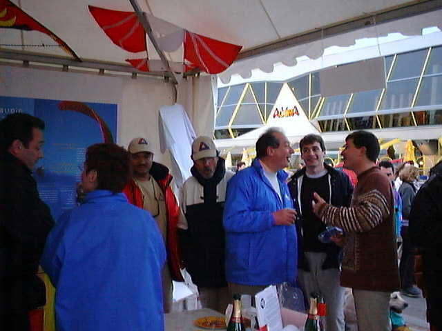 samedi 31 Apéritif offert par le stand FFVL 1